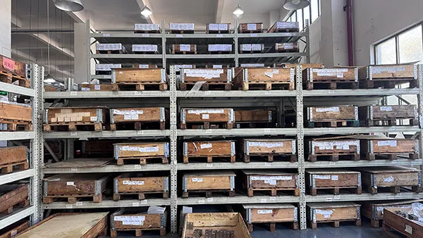 Área de almacenamiento de productos semi terminados